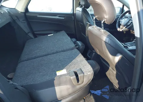 2014 Ford Fusion Titanium z USA, uszkodzony, nr VIN 3FA6P0K99ER244499